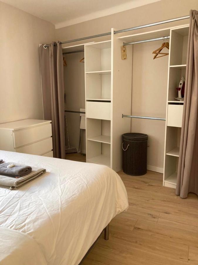 Appart Neuf Au Coeur Du Village De Collobrières Extérieur photo
